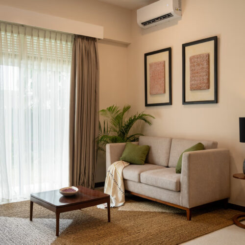 5764cade-7dc5-448c-b7b9-6c697176821d